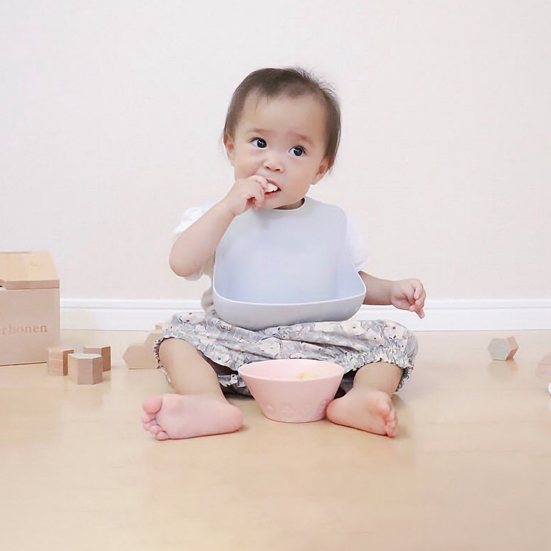 مريلة للأطفال من عمر 0 إلى 3 س - مراجعة Waterproof Baby Bibs Silicone وسعره
