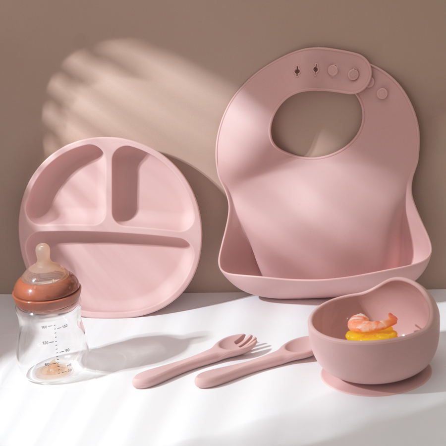 5 قطعة مجموعة تغذية الطفل سيلي - مراجعة Waterproof Baby Bibs Silicone وسعره