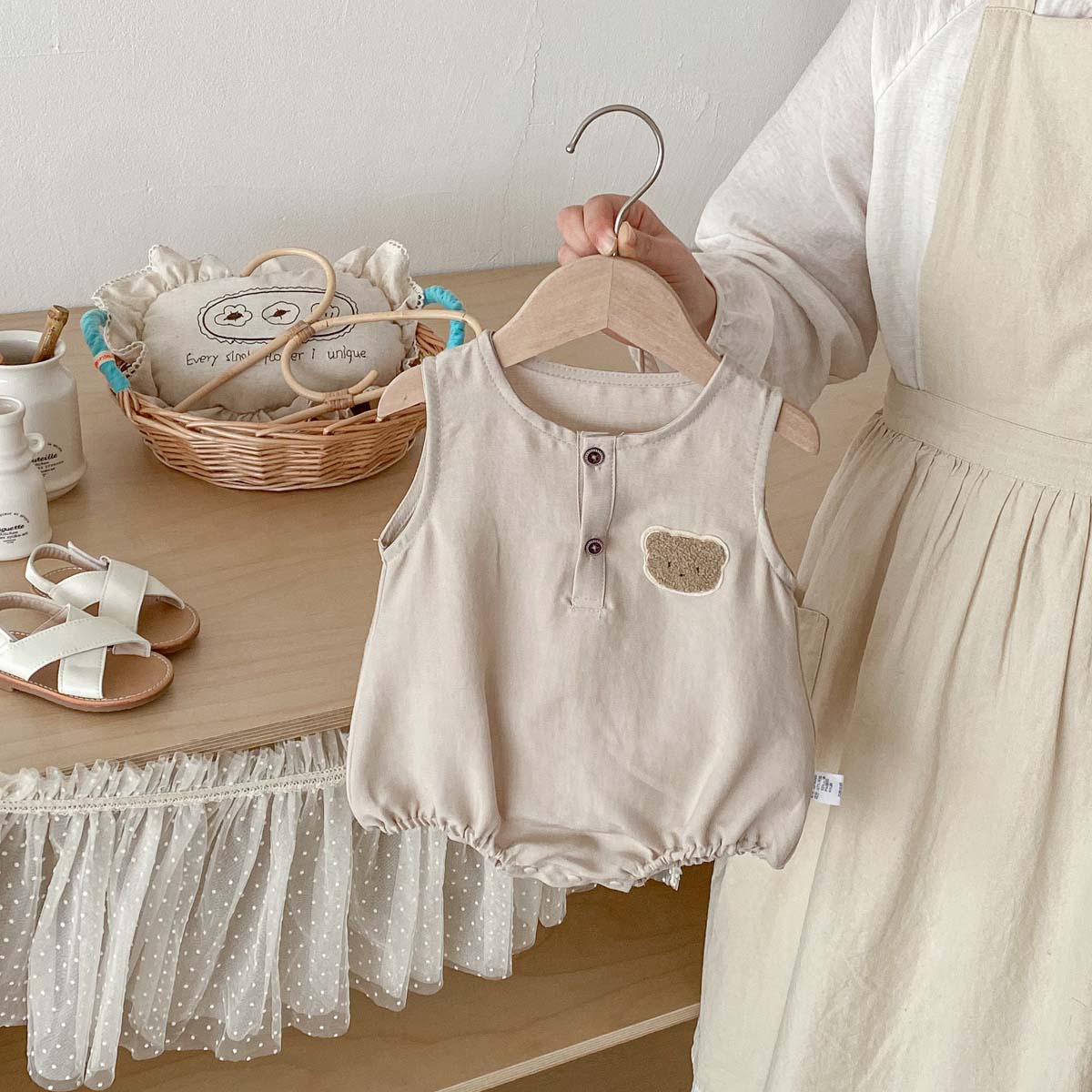بدلة صيفية رقيقة بدون أكمام لل - مراجعة Baby Summer Linen Sleeveless Jumpsuit وسعره